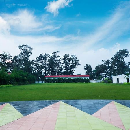 Shanti Resorts Valsad 외부 사진