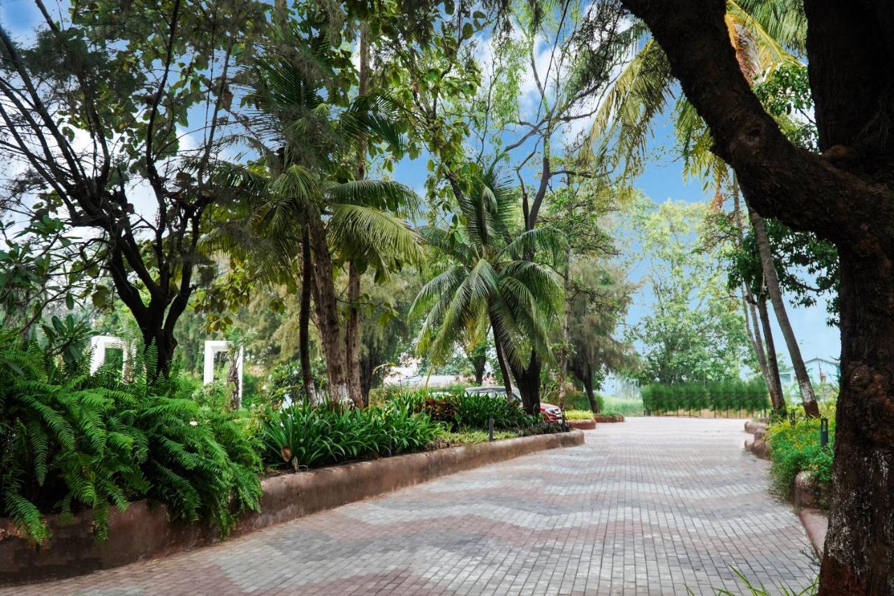 Shanti Resorts Valsad 외부 사진